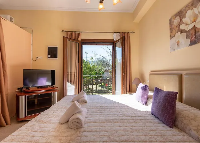 Maria's With Terrace, Close To The Appartement