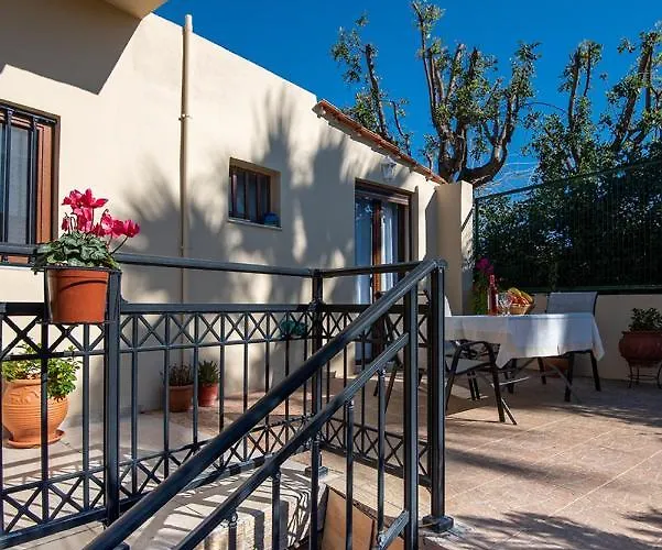 Maria's With Terrace, Close To The Appartement *